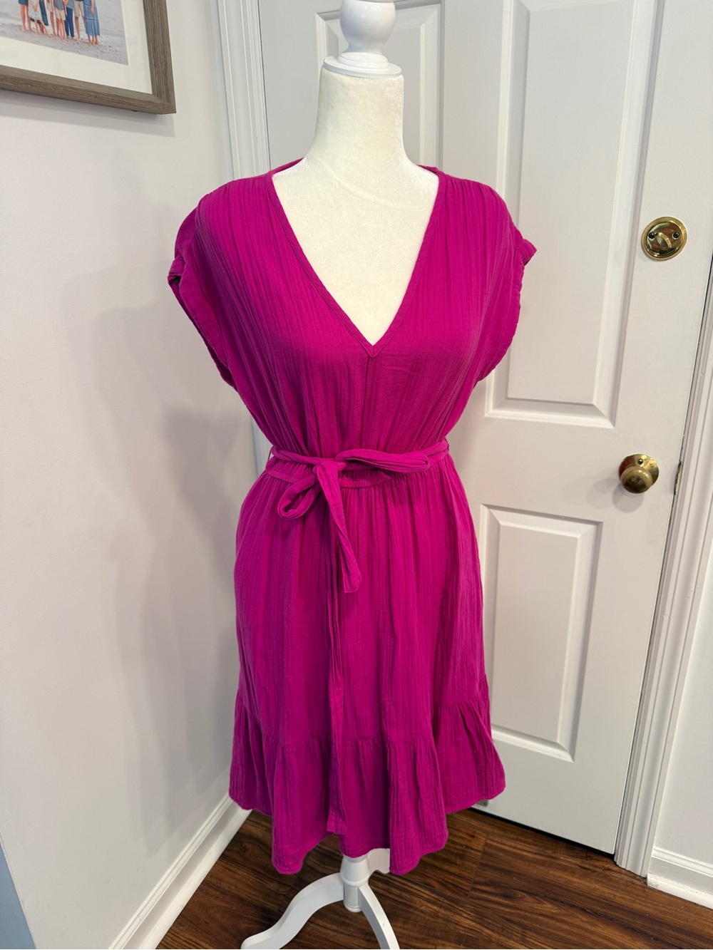 GAP Bright Magenta Short Sleeve dress